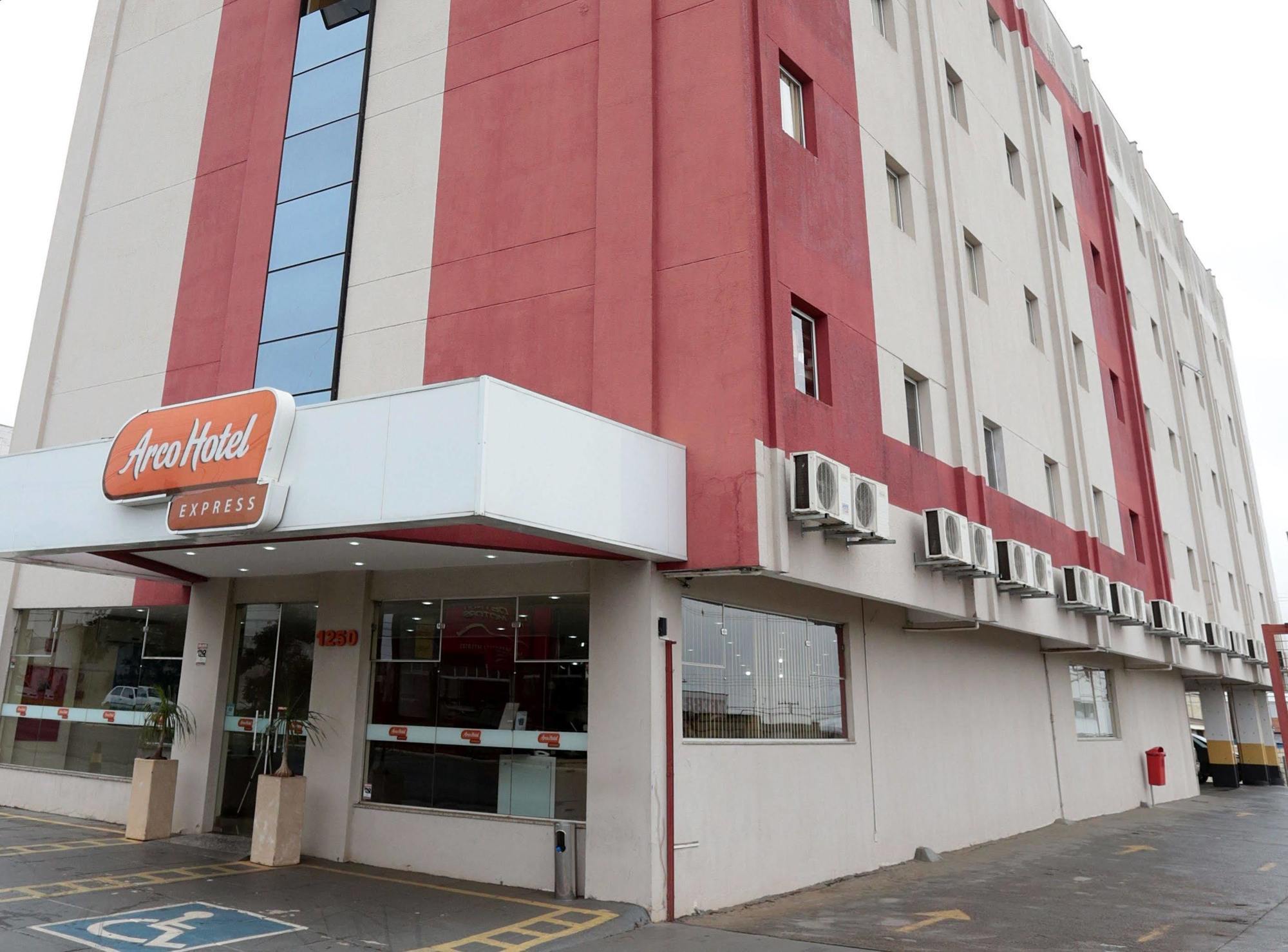 Hotel Dan Inn Sao Carlos By Nacional Inn Exteriér fotografie